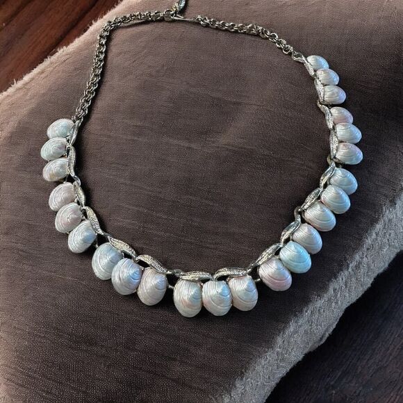 Rare Vintage Capri Shells Statement Necklace with textured Seashell Links
